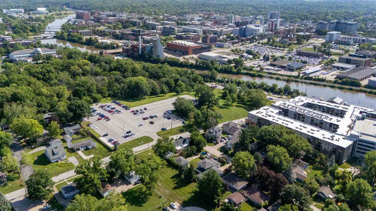 219 Myrtle Avenue Iowa City IA 52246
