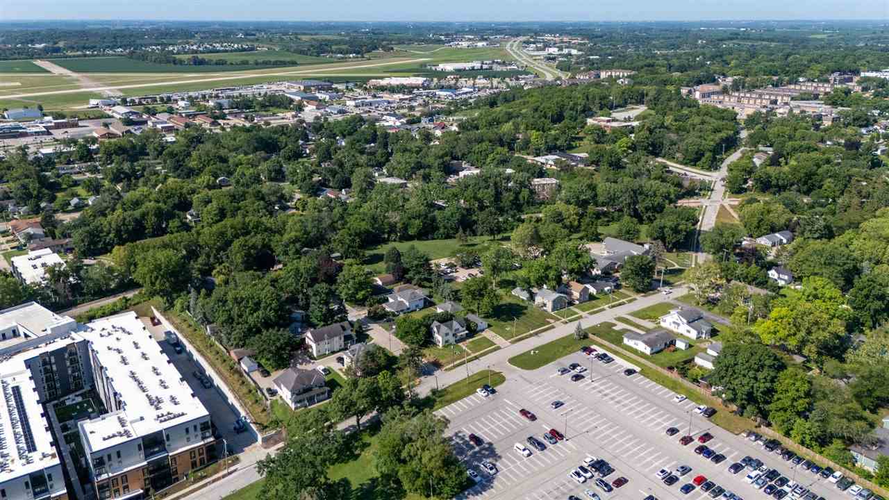 219 Myrtle Avenue Iowa City IA 52246