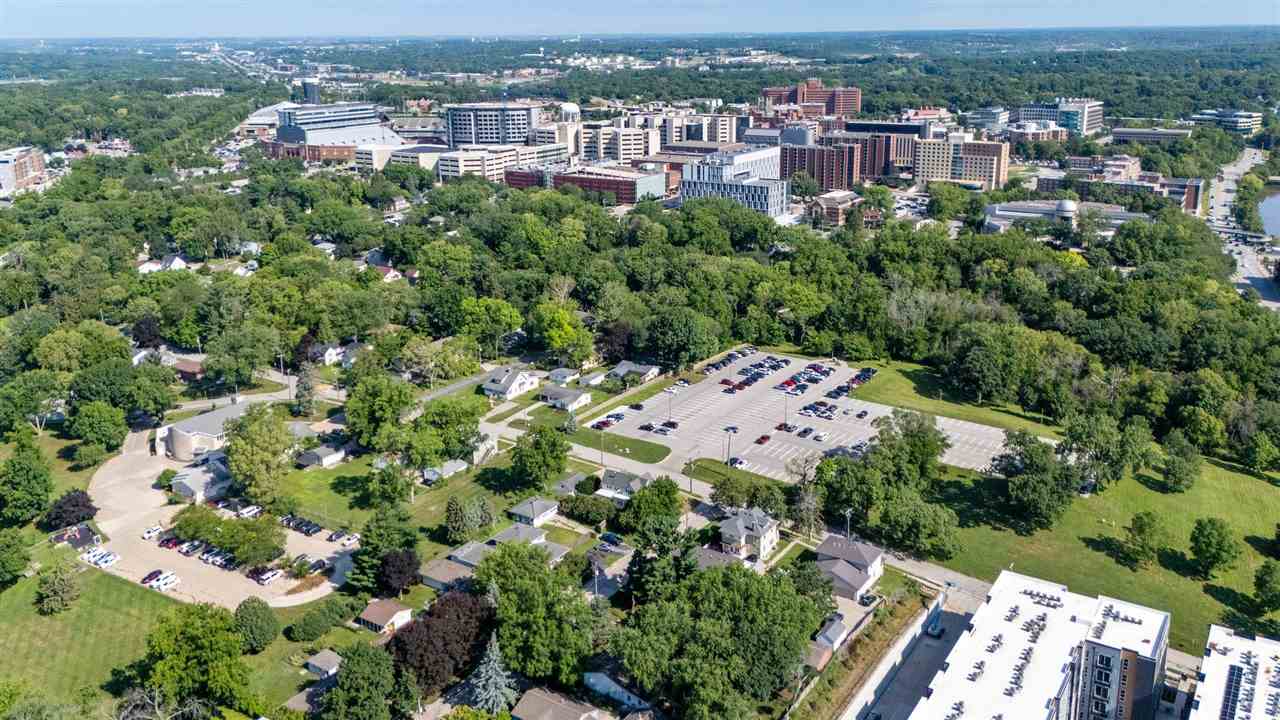 219 Myrtle Avenue Iowa City IA 52246