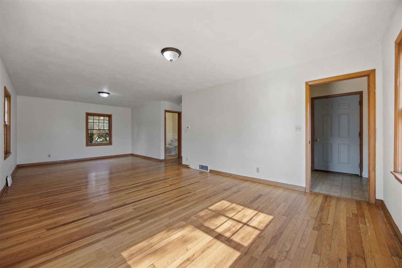219 Myrtle Avenue Iowa City IA 52246