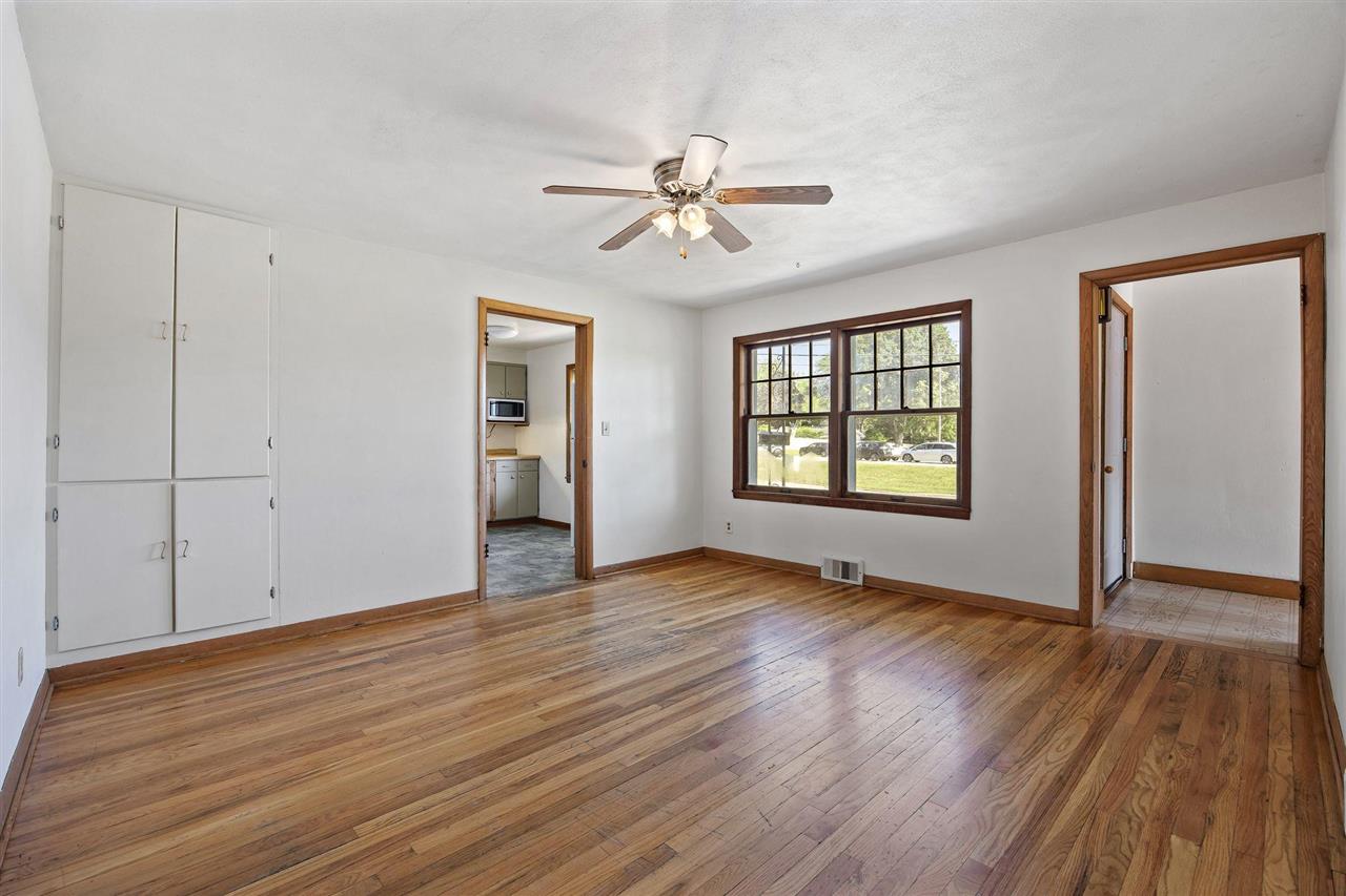 219 Myrtle Avenue Iowa City IA 52246