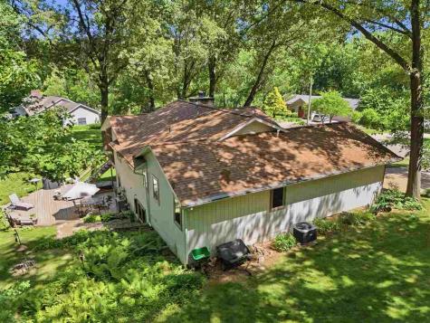 950 Kyle Drive NE Iowa City IA 52240