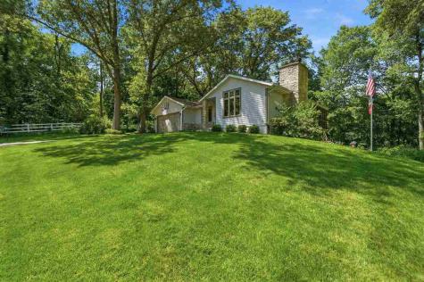 950 Kyle Drive NE Iowa City IA 52240