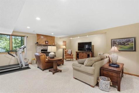 950 Kyle Drive NE Iowa City IA 52240