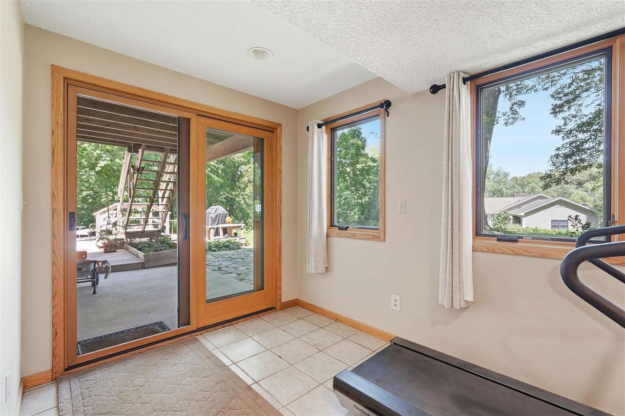 950 Kyle Drive NE Iowa City IA 52240