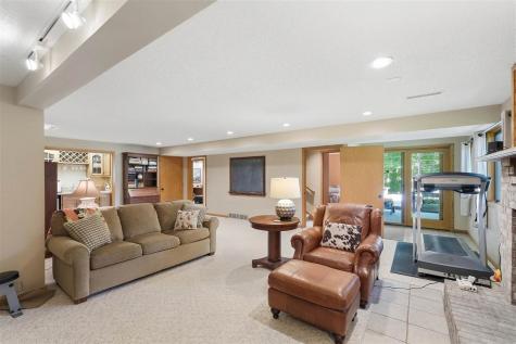 950 Kyle Drive NE Iowa City IA 52240