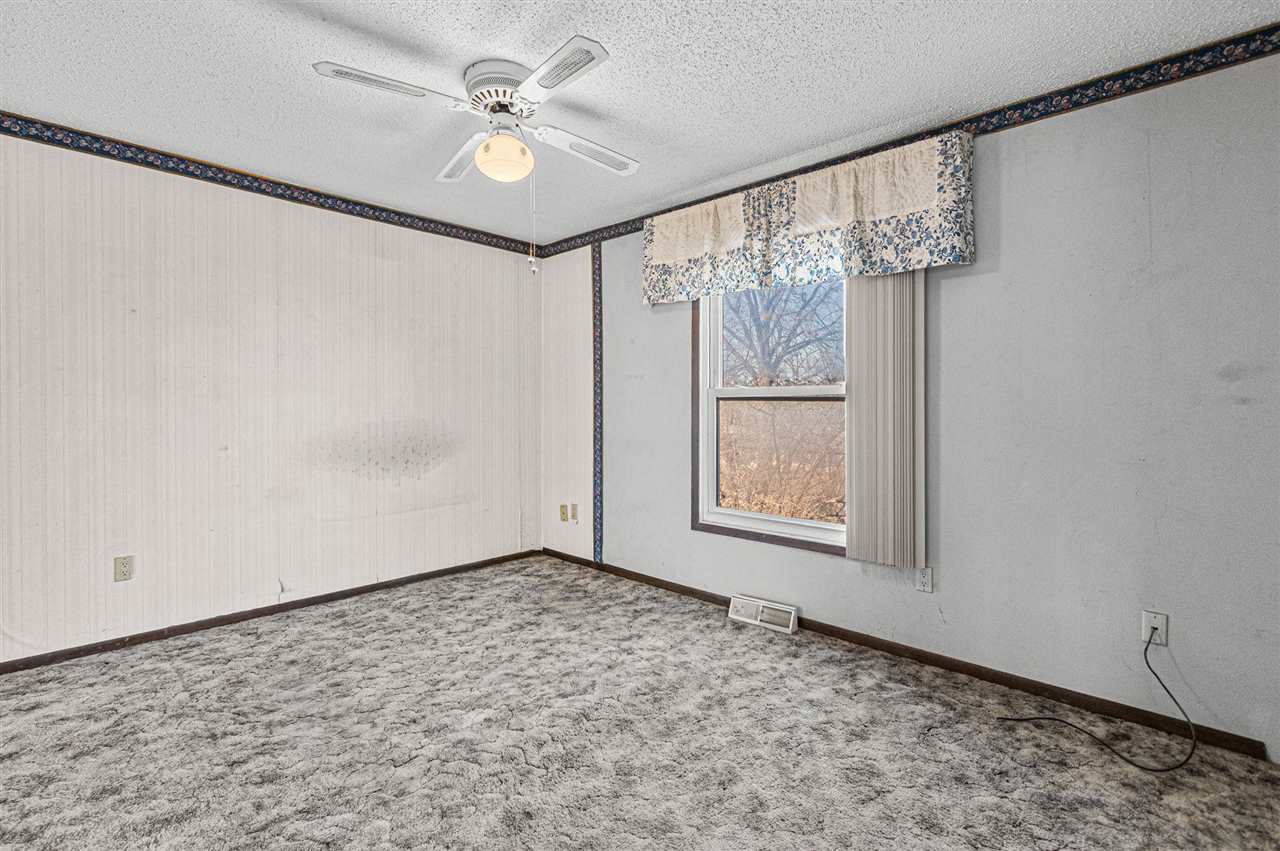 1532 Tracy Lane Iowa City IA 52240