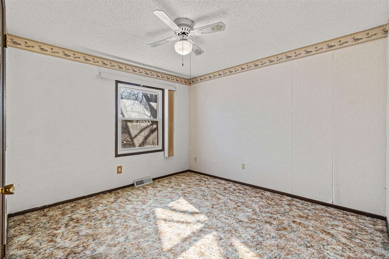 1532 Tracy Lane Iowa City IA 52240