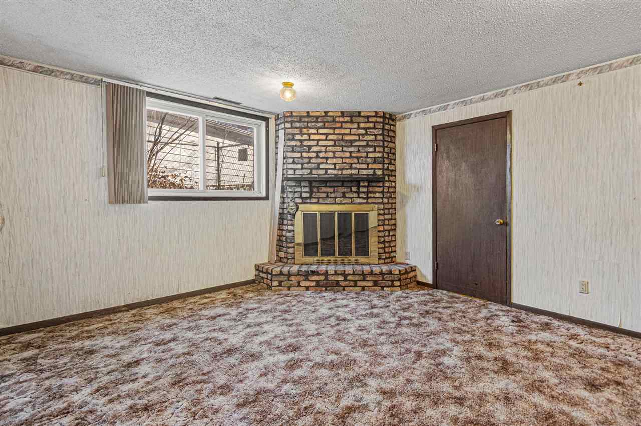 1532 Tracy Lane Iowa City IA 52240