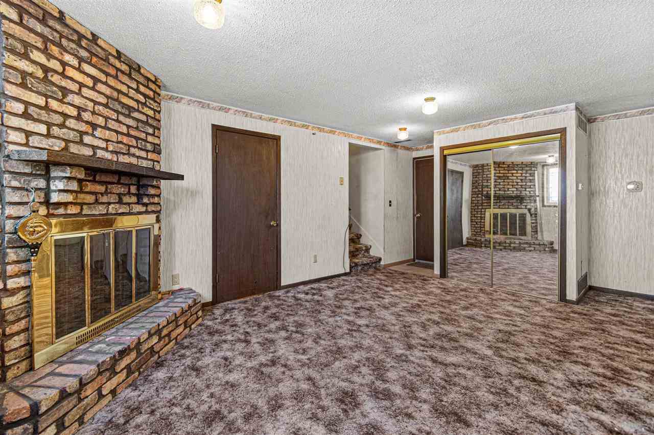 1532 Tracy Lane Iowa City IA 52240