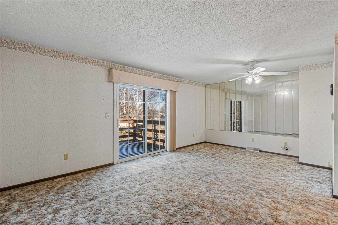 1532 Tracy Lane Iowa City IA 52240