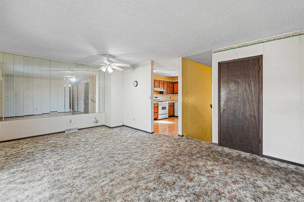 1532 Tracy Lane Iowa City IA 52240