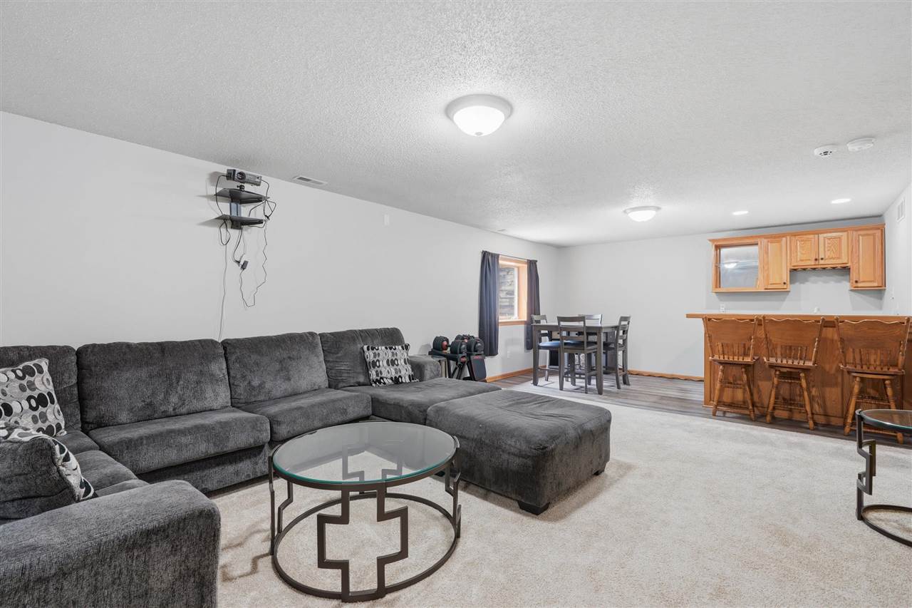 415 Fox Run North Liberty IA 52317