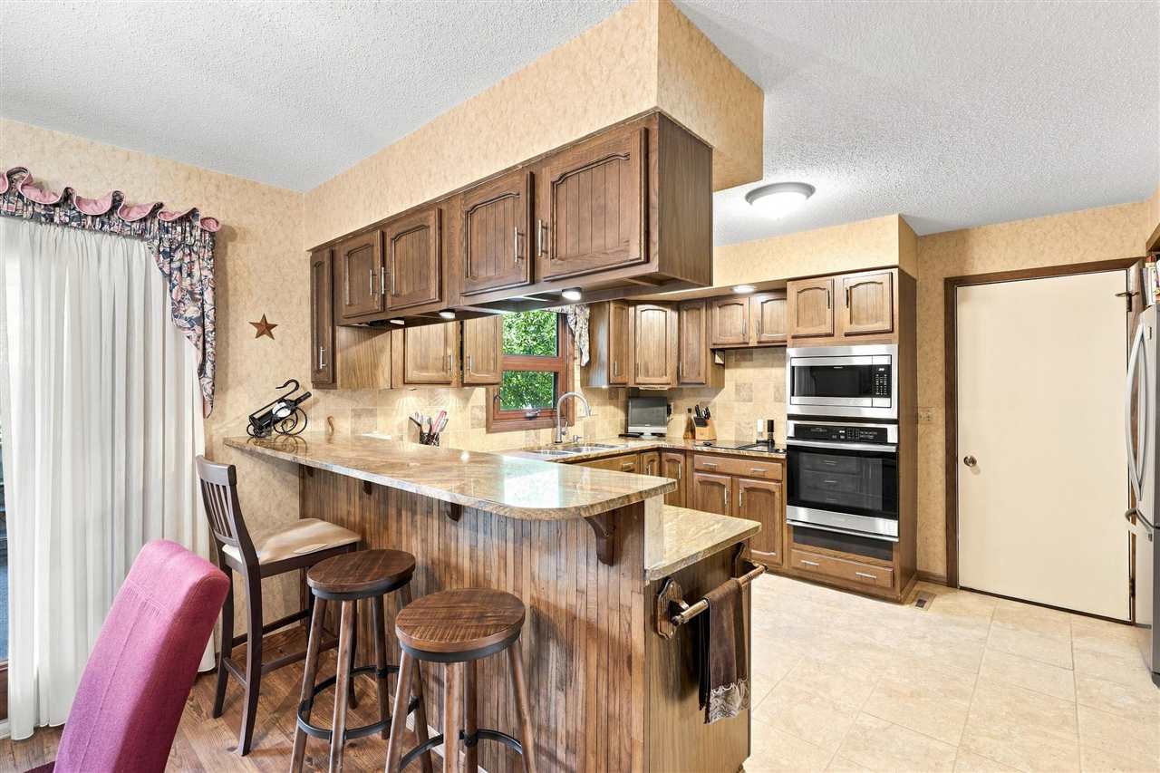1302 E Harrison Street Washington IA 52353