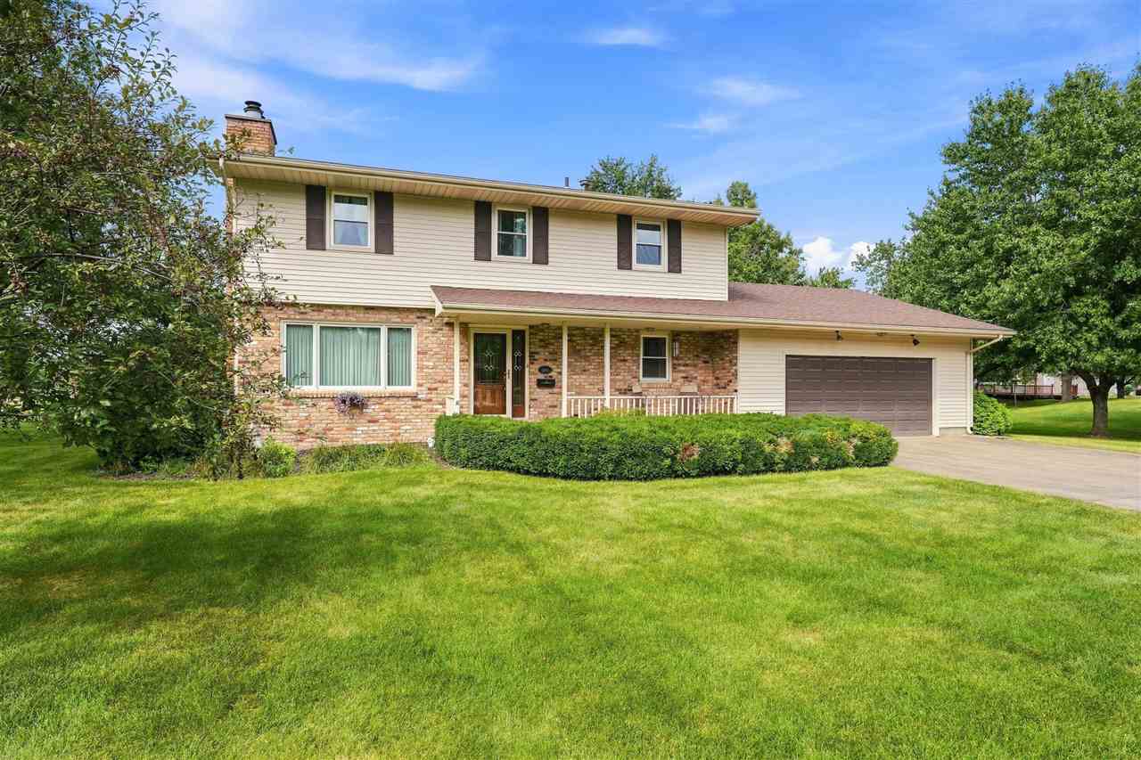 1302 E Harrison Street Washington IA 52353
