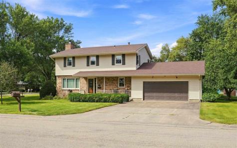1302 E Harrison Street Washington IA 52353