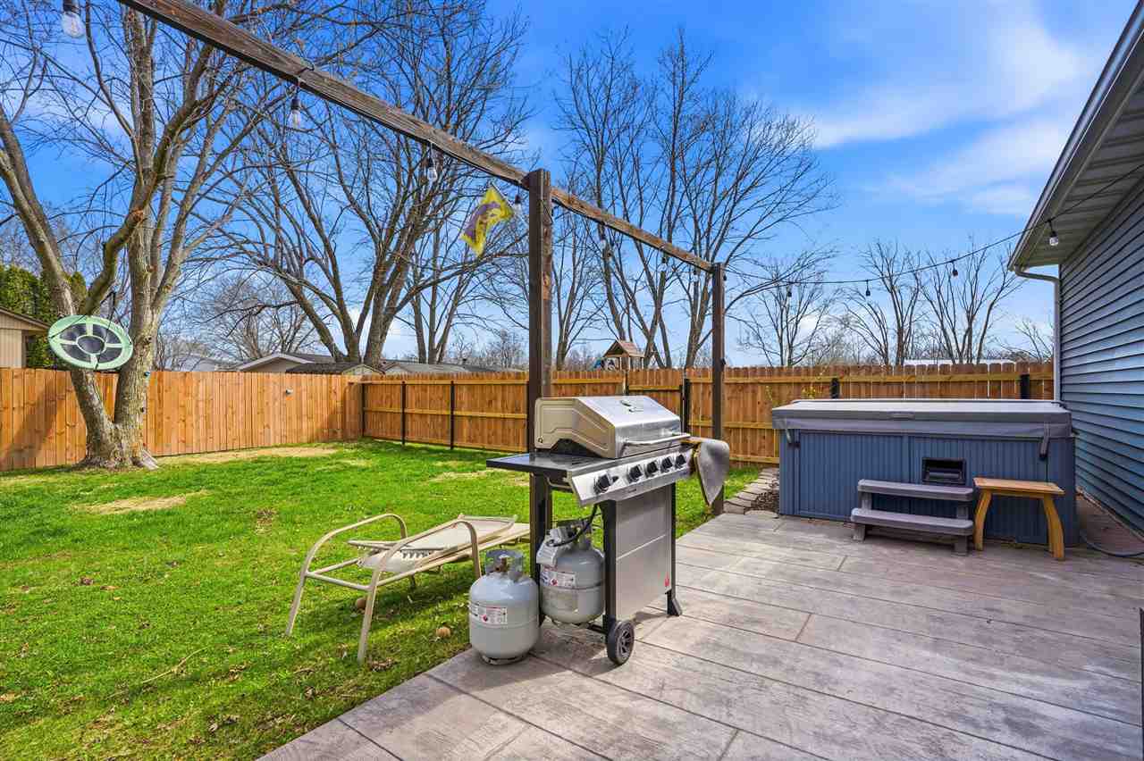 304 Village Square Columbus Junction IA 52738