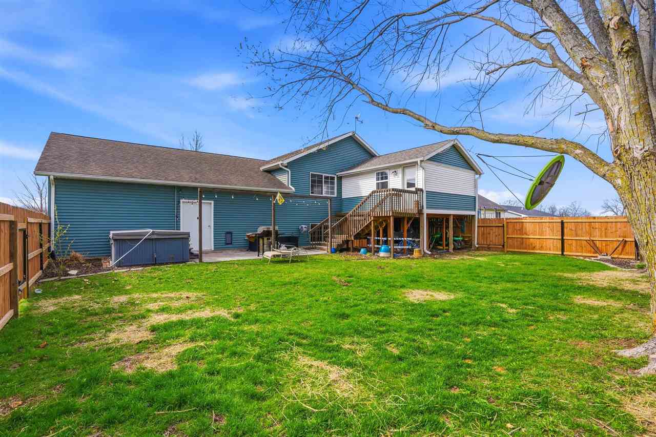 304 Village Square Columbus Junction IA 52738