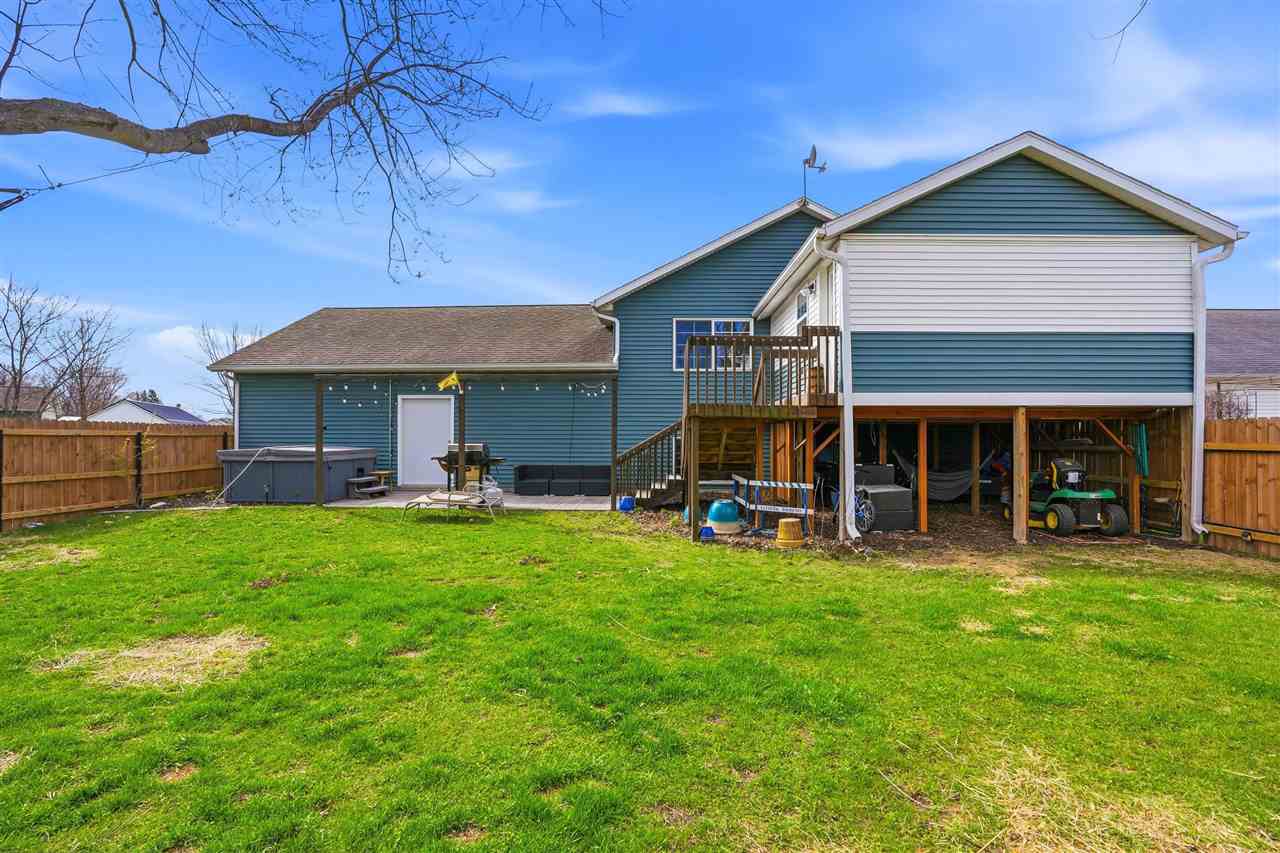 304 Village Square Columbus Junction IA 52738