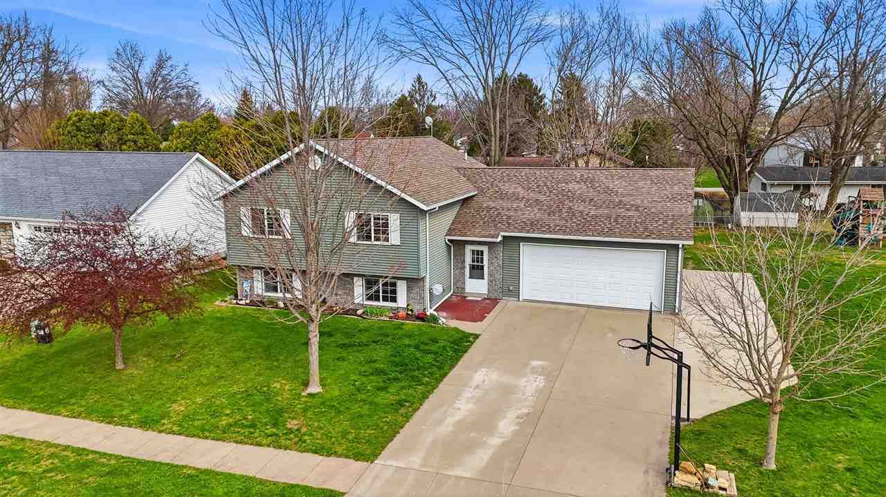 304 Village Square Columbus Junction IA 52738