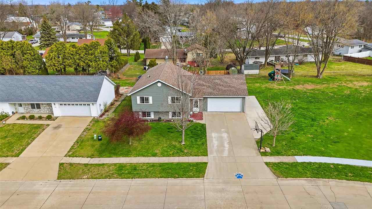 304 Village Square Columbus Junction IA 52738