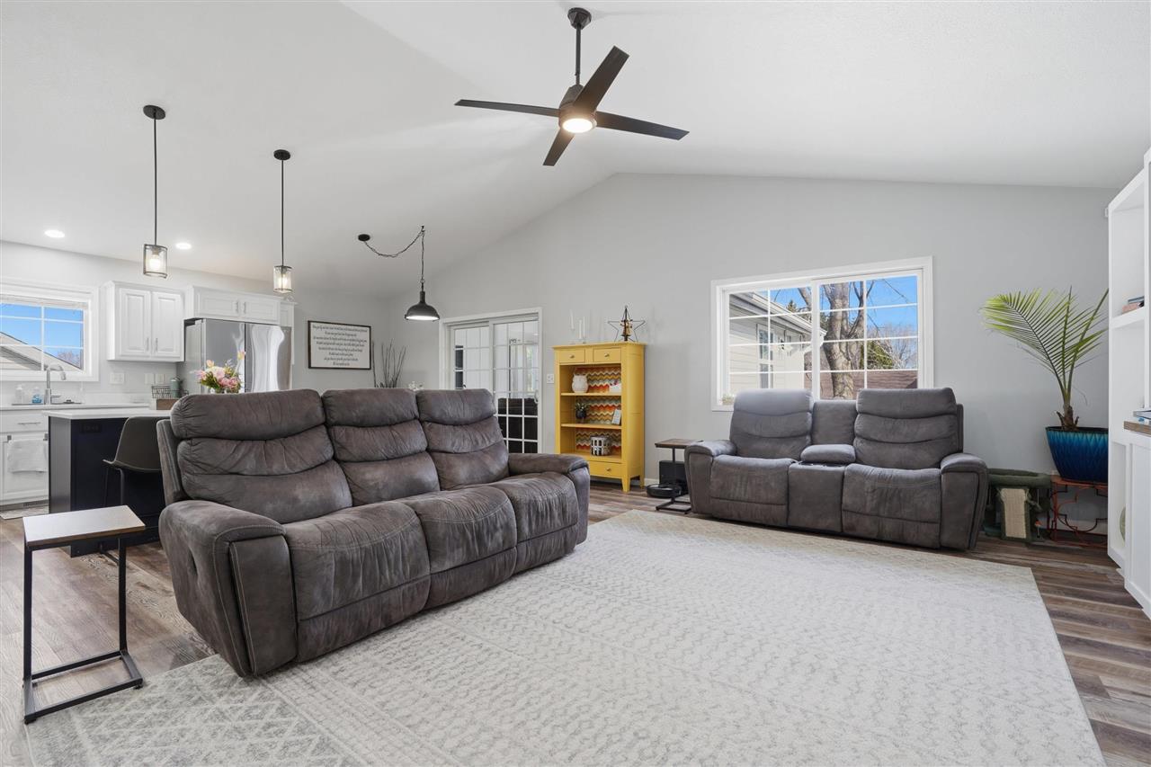 304 Village Square Columbus Junction IA 52738