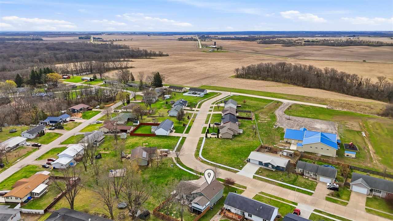 304 Village Square Columbus Junction IA 52738