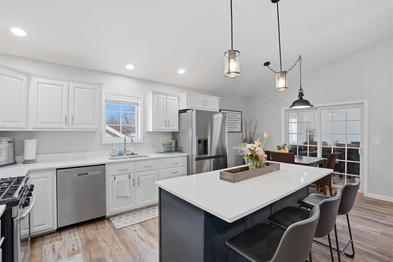 304 Village Square Columbus Junction IA 52738
