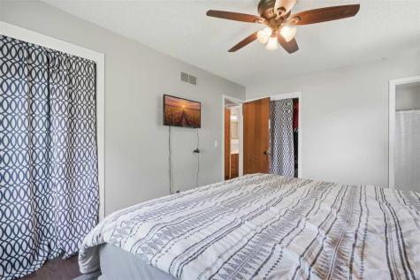 103 Valley Williamsburg IA 52361