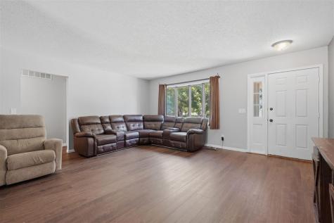 103 Valley Williamsburg IA 52361