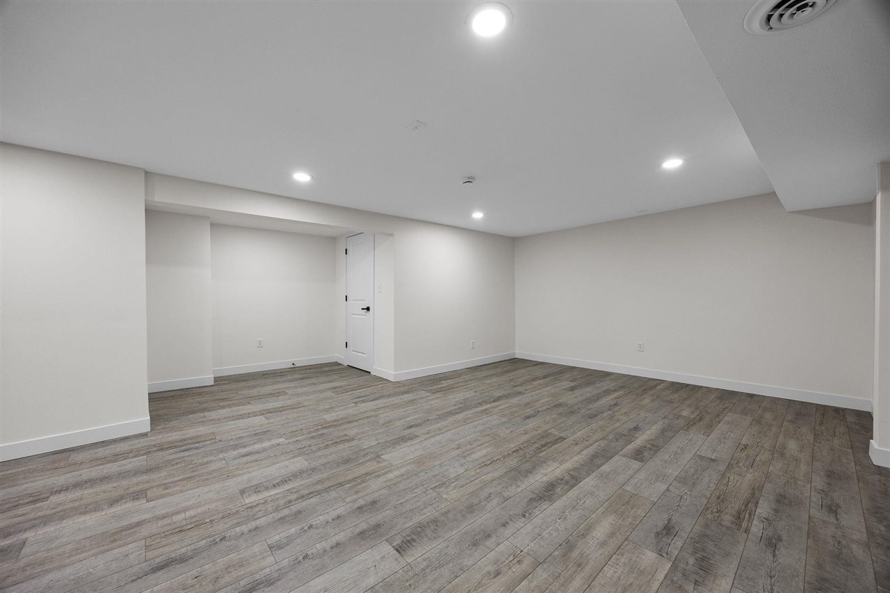 1244 Circle Drive Dewitt IA 52742