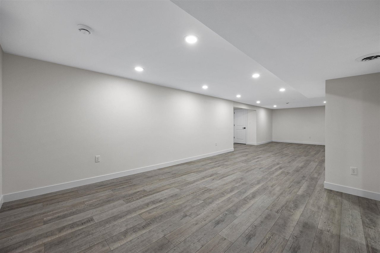 1244 Circle Drive Dewitt IA 52742