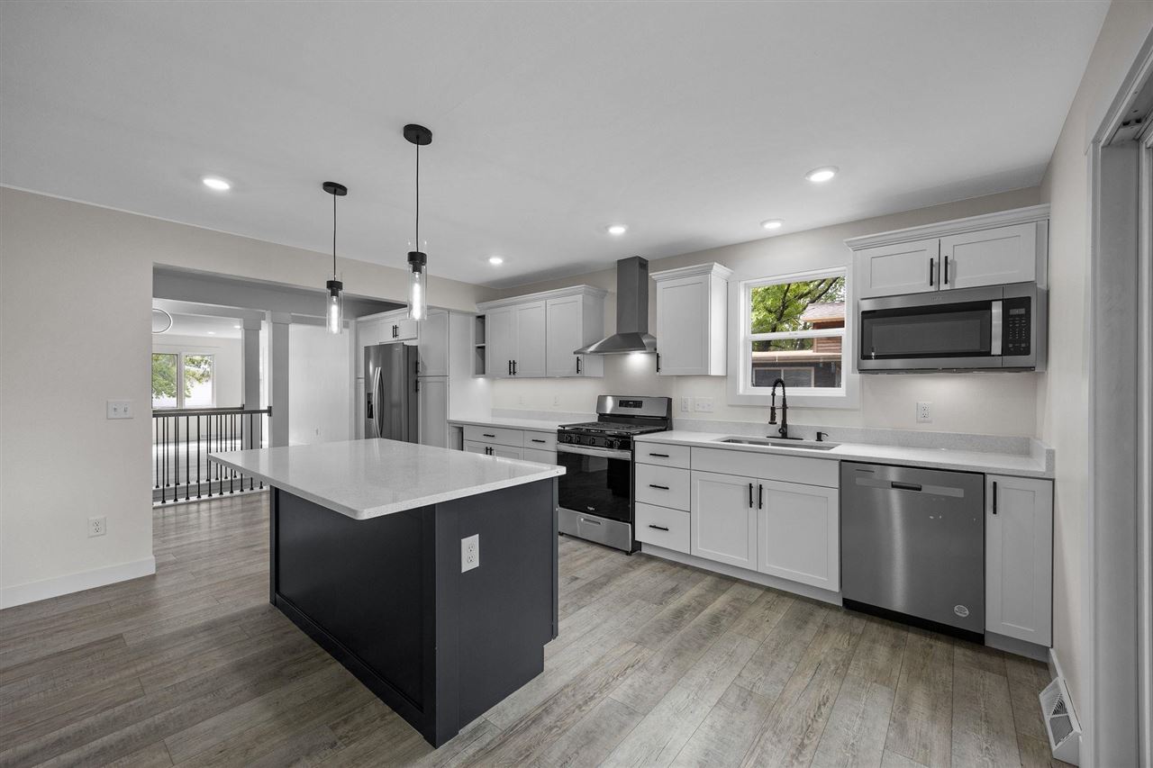 1244 Circle Drive Dewitt IA 52742