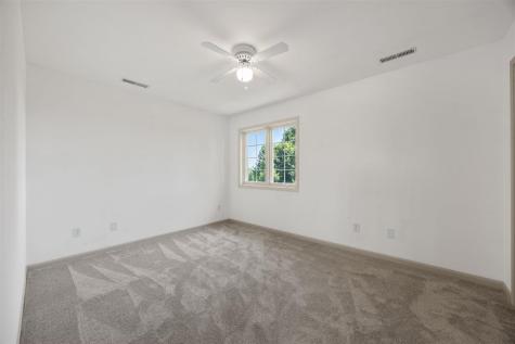 2823 120th Street NE Swisher IA 52338