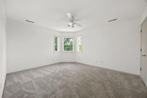 2823 120th Street NE Swisher IA 52338