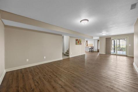 2823 120th Street NE Swisher IA 52338