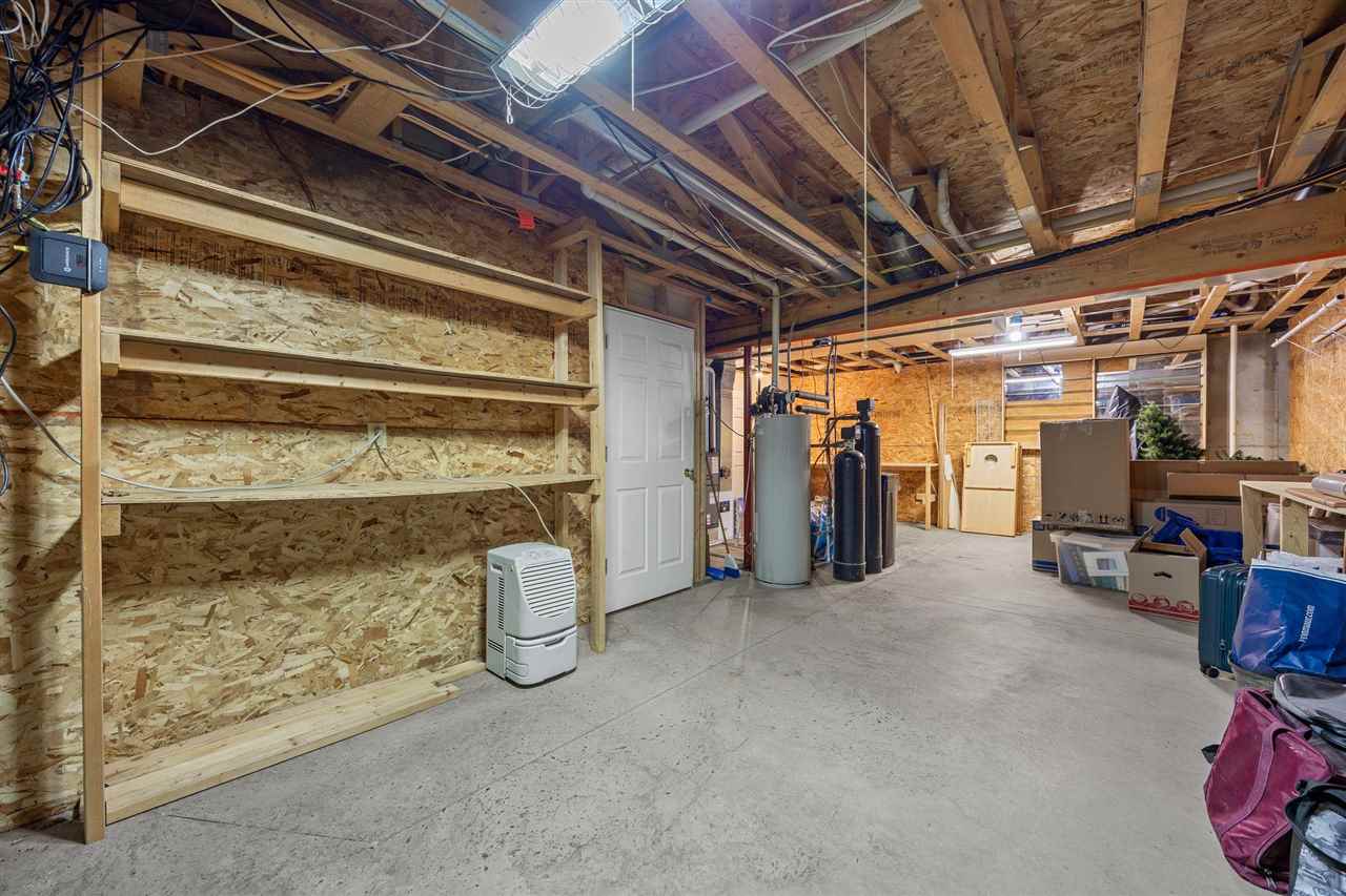 2823 120th Street NE Swisher IA 52338