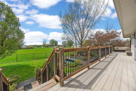 2823 120th Street NE Swisher IA 52338
