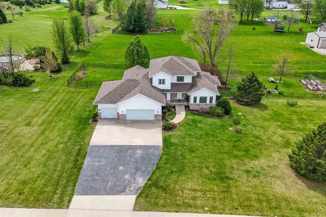 2823 120th Street NE Swisher IA 52338