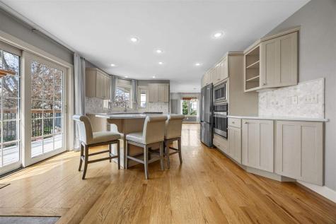2823 120th Street NE Swisher IA 52338