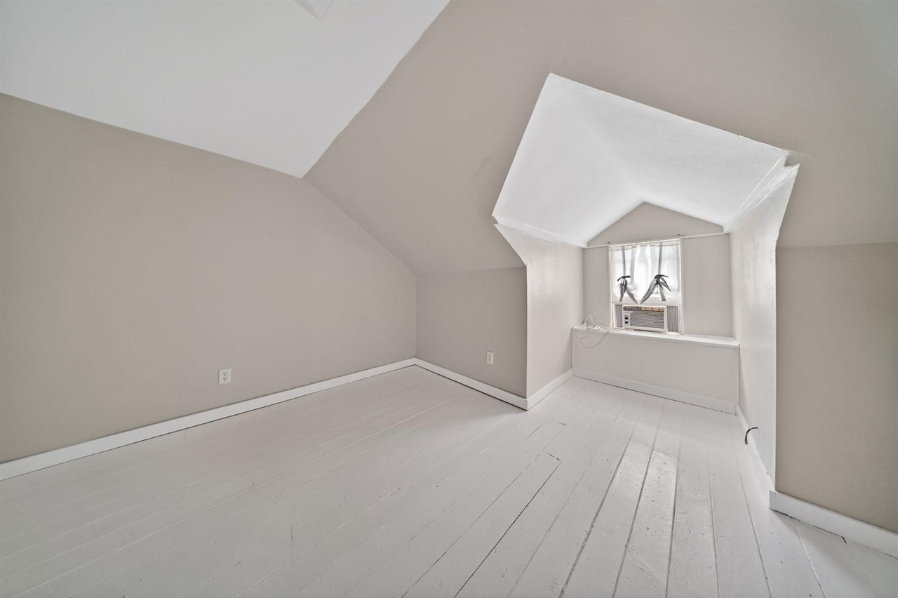 709 N Calhoun Street West Liberty IA 52776