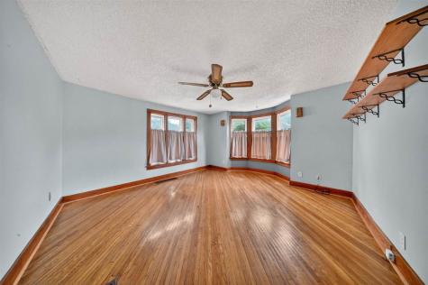 709 N Calhoun Street West Liberty IA 52776