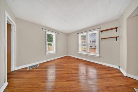 709 N Calhoun Street West Liberty IA 52776