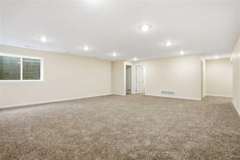 1902 Croell Avenue Tiffin IA 52340