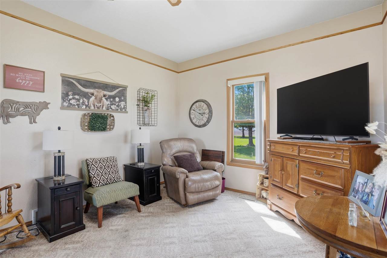 2762 F52 Trail Parnell IA 52325