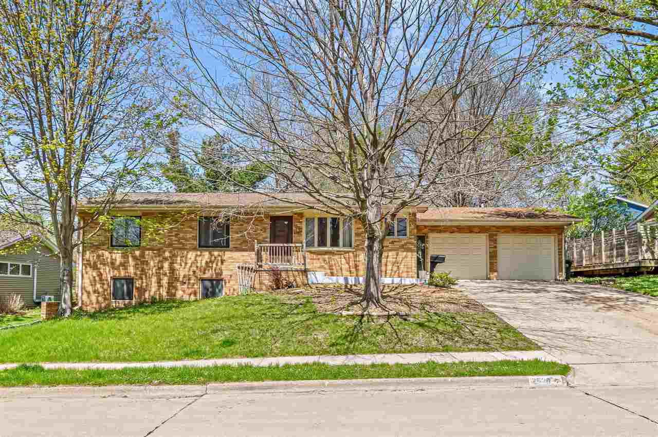 2520 Potomac Drive Iowa City IA 52245
