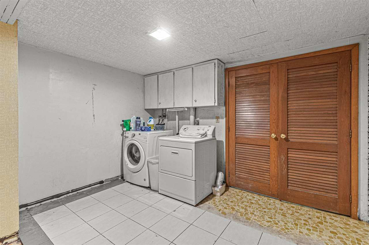 2520 Potomac Drive Iowa City IA 52245