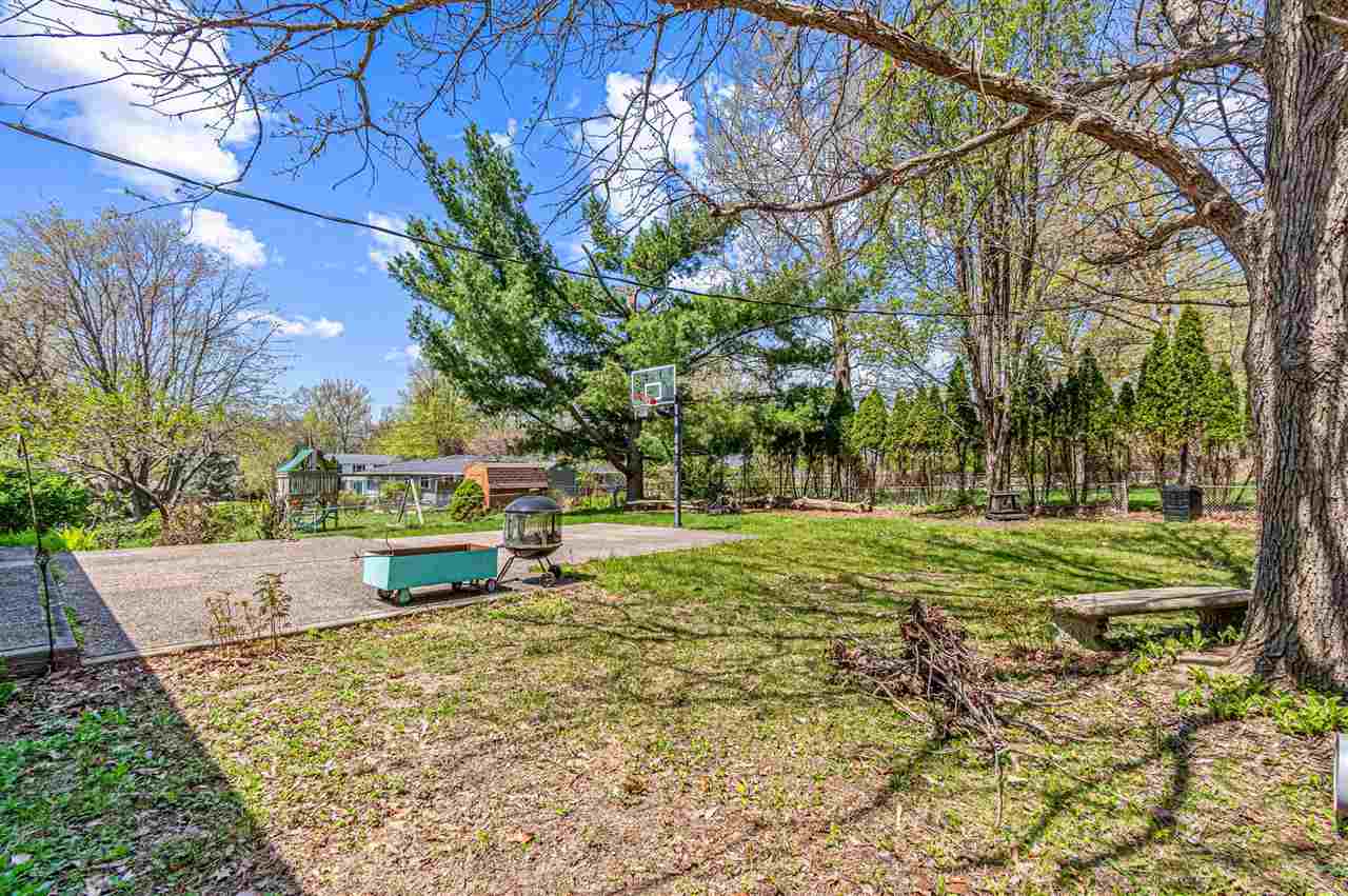 2520 Potomac Drive Iowa City IA 52245