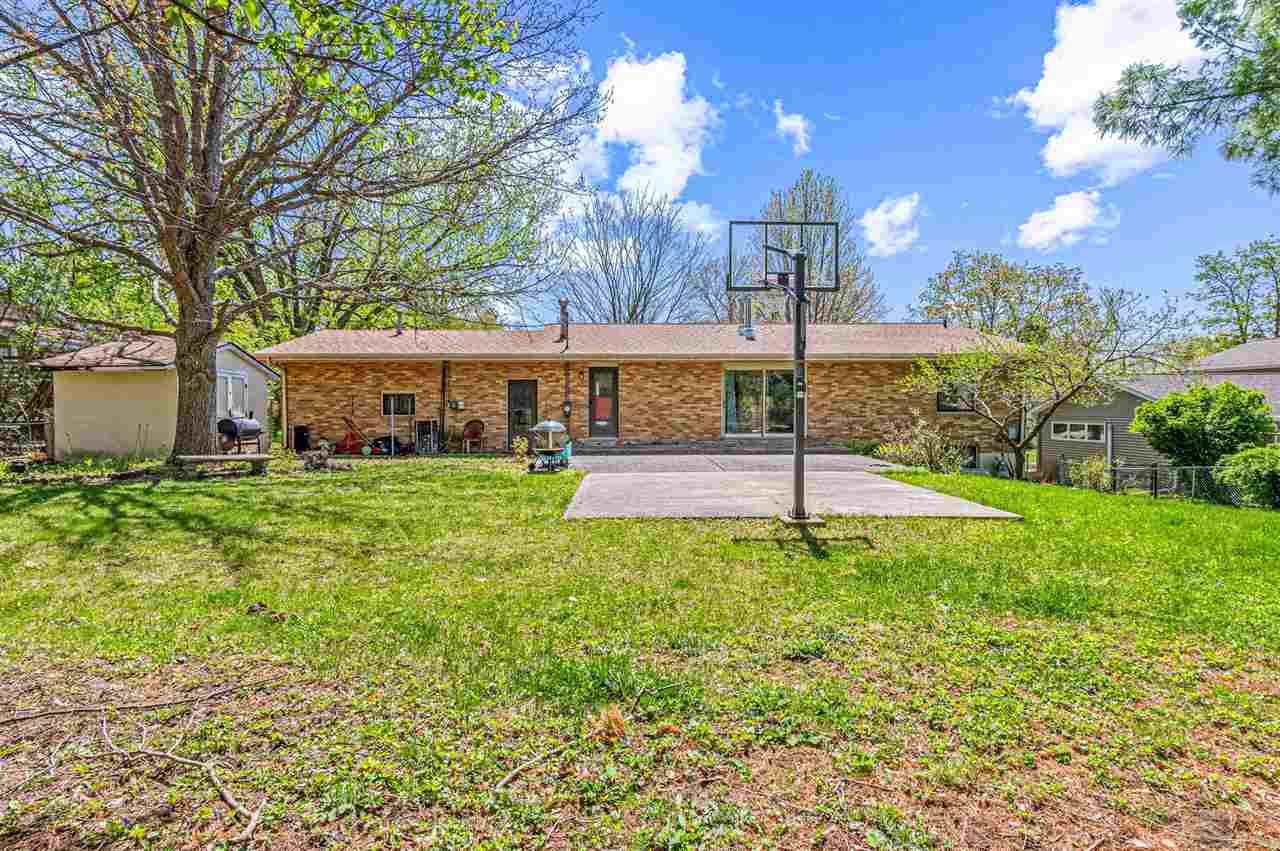 2520 Potomac Drive Iowa City IA 52245