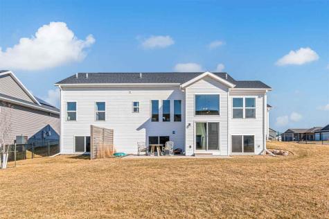 801 Old Mill Lane Solon IA 52333